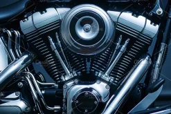31 Motorcycle engines