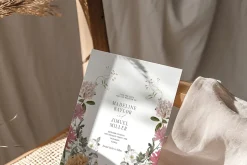 ANTIQUE BOTANICALS Vintage Flowers