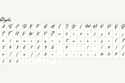 Batteny-Brush Font