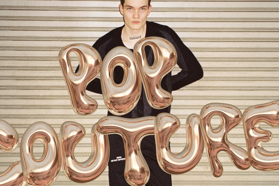 Bling - A Gold Balloon SVG Font