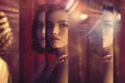 Distorted Mirror Photo Effect