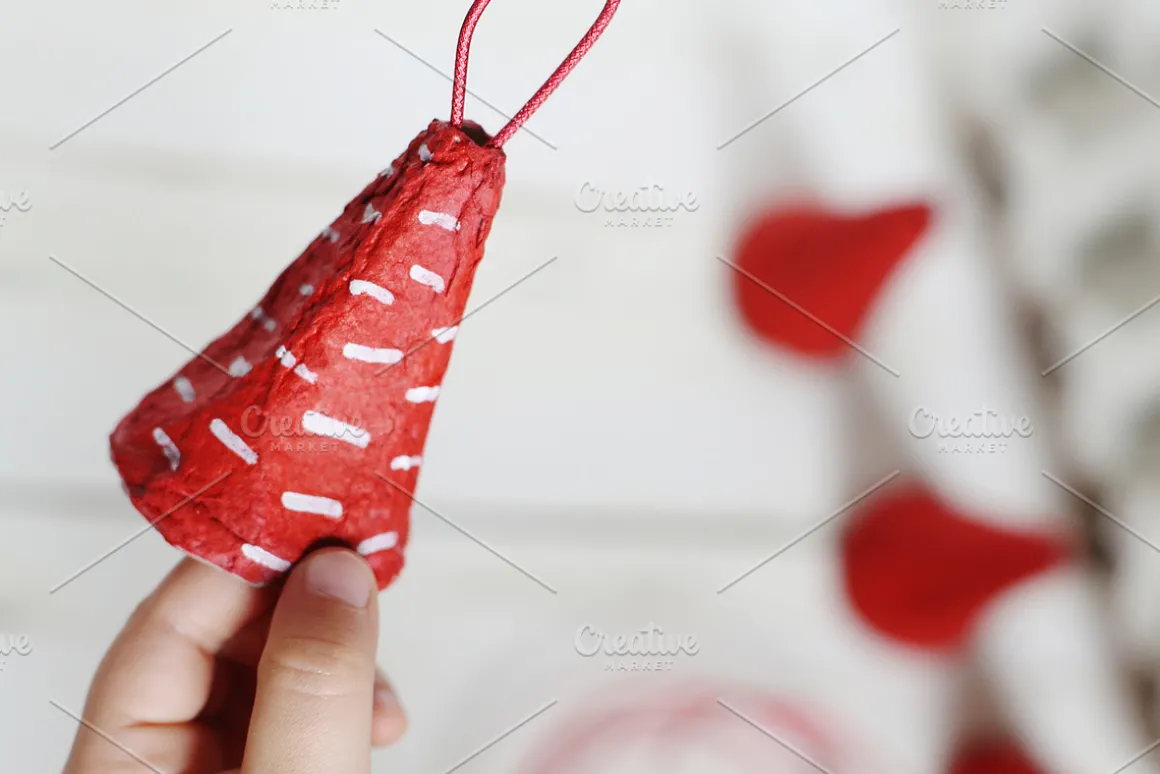DIY Eco Christmas Decor Instruction