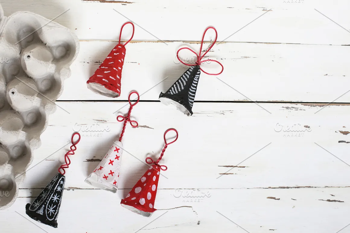 DIY Eco Christmas Decor Instruction