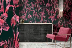 Red Irises Wallpaper Pattern