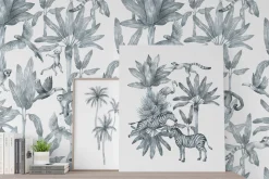 Silver Jungle. Animals & Nature