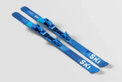 Skis Mockup