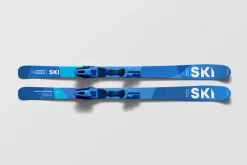 Skis Mockup