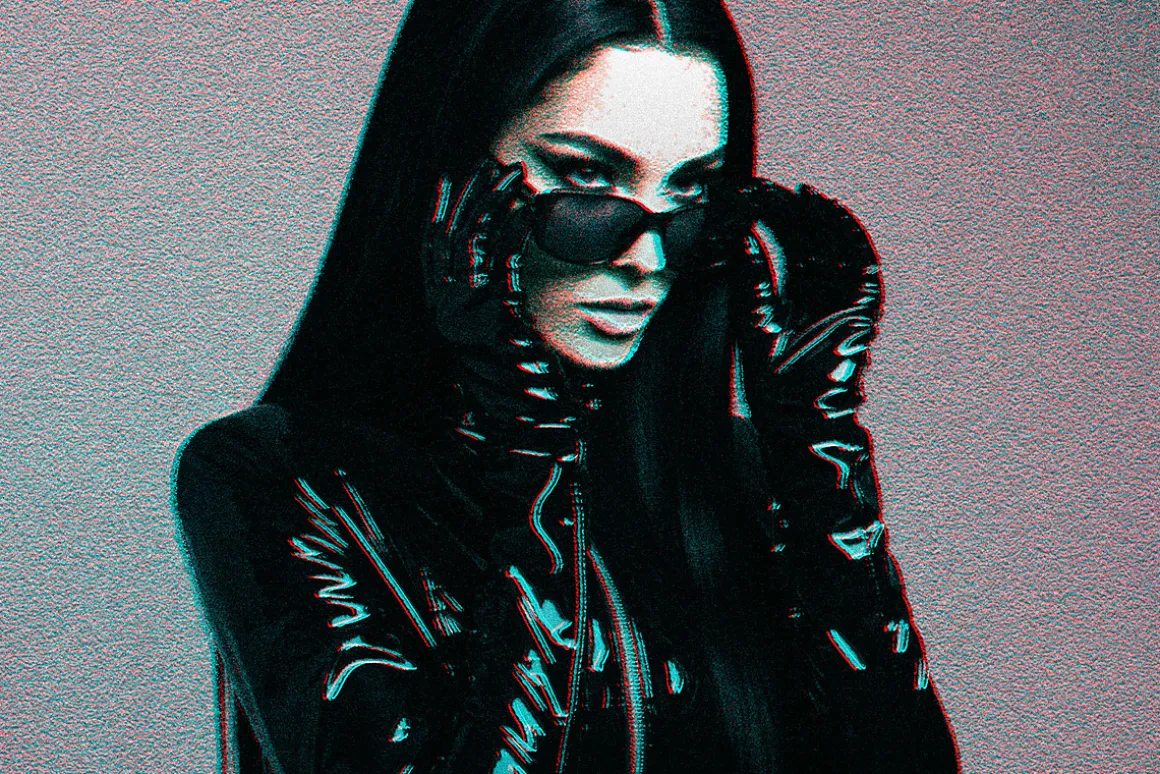 TV CRT Glitch Photo Effect
