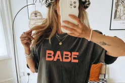Vibes Hour | Trendy Retro Font