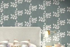 White Flowers Seamless Pattern